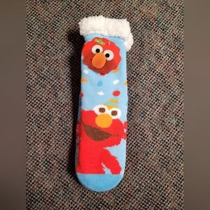 NWT Elmo Birthdays Sherpa Slipper Socks - Red and Blue - Comfy